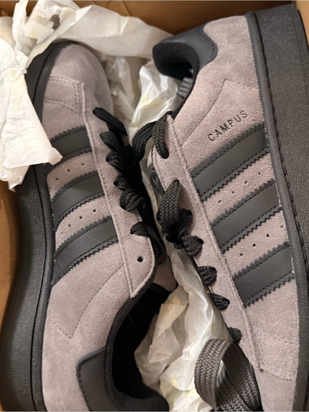 adidas Campus Suede Men's Sneakers - Gray and Black 9 size